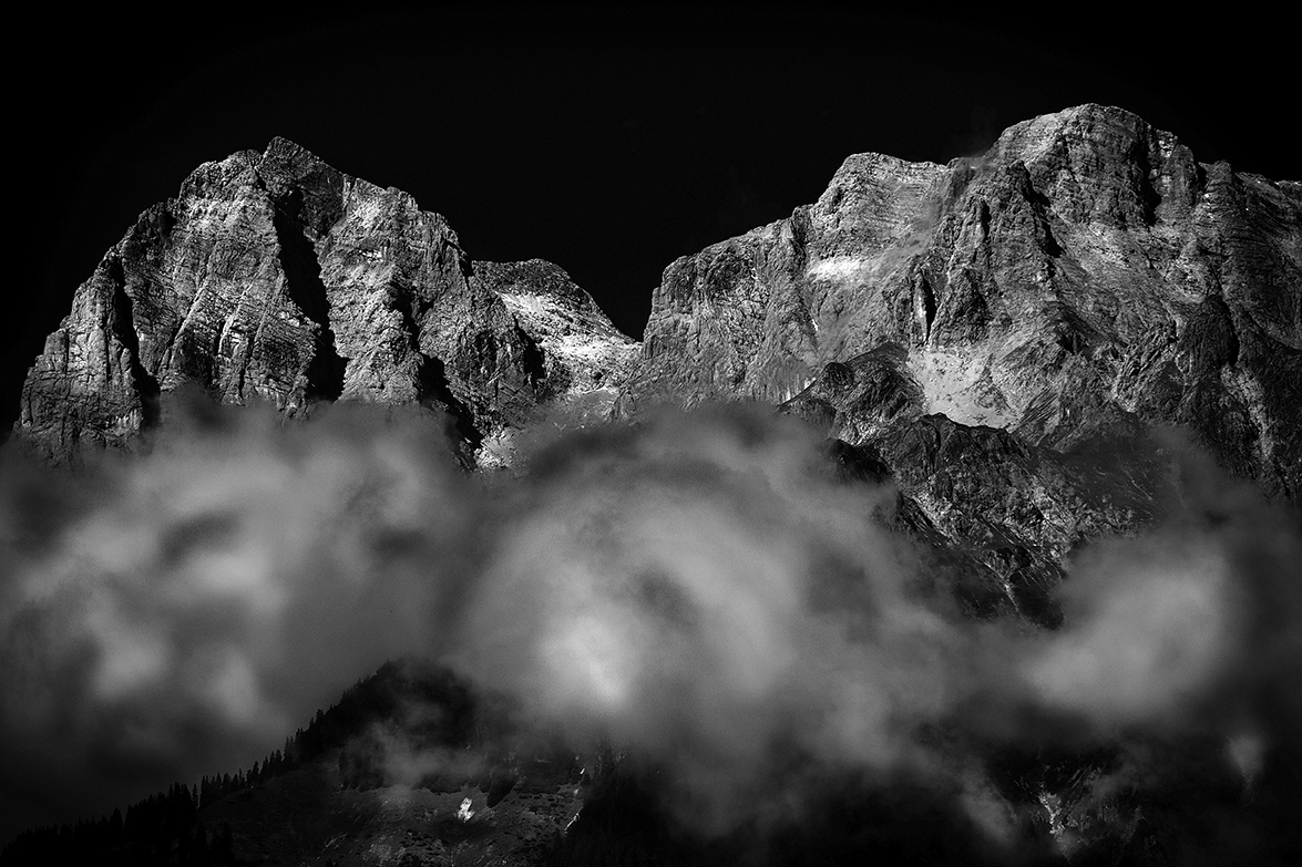 Berge im Nebel